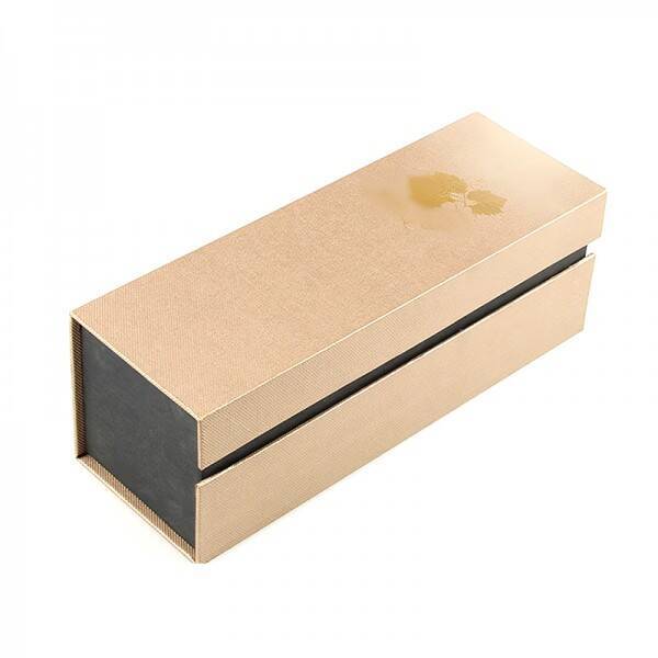 Recyclable Disposable Clothing Boxes And Durable Cowhide Boxes